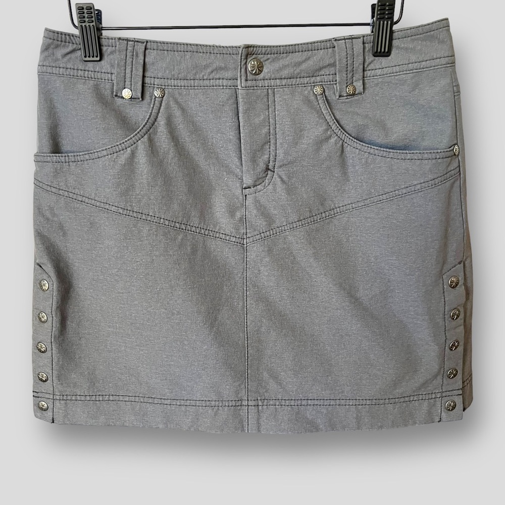 Athleta Take a Hike Gray Mini Skirt  Snap Sides Style.